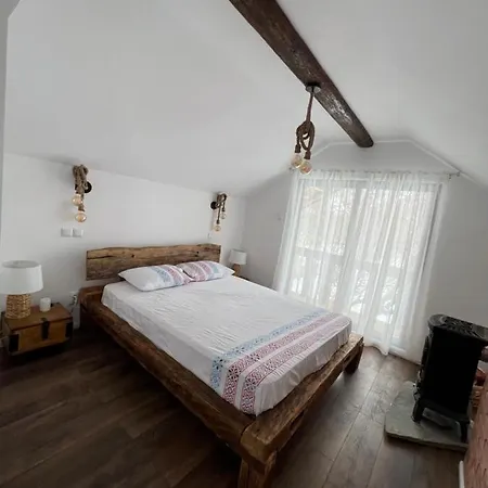 Casa De Vacanta Traditionala La Fanar Country house *