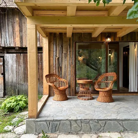 Casa De Vacanta Traditionala La Fanar Country house